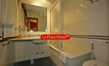 Charming In 80 Sqm Garden Views Apartamento *
